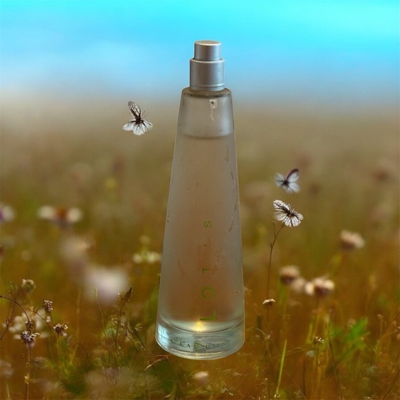 L'Eau d'Issey is a fragrance for women by Issey Miyake. No lid - Picture 2 of 12